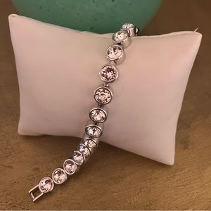 NIB White Ice Bracelet SMALL size